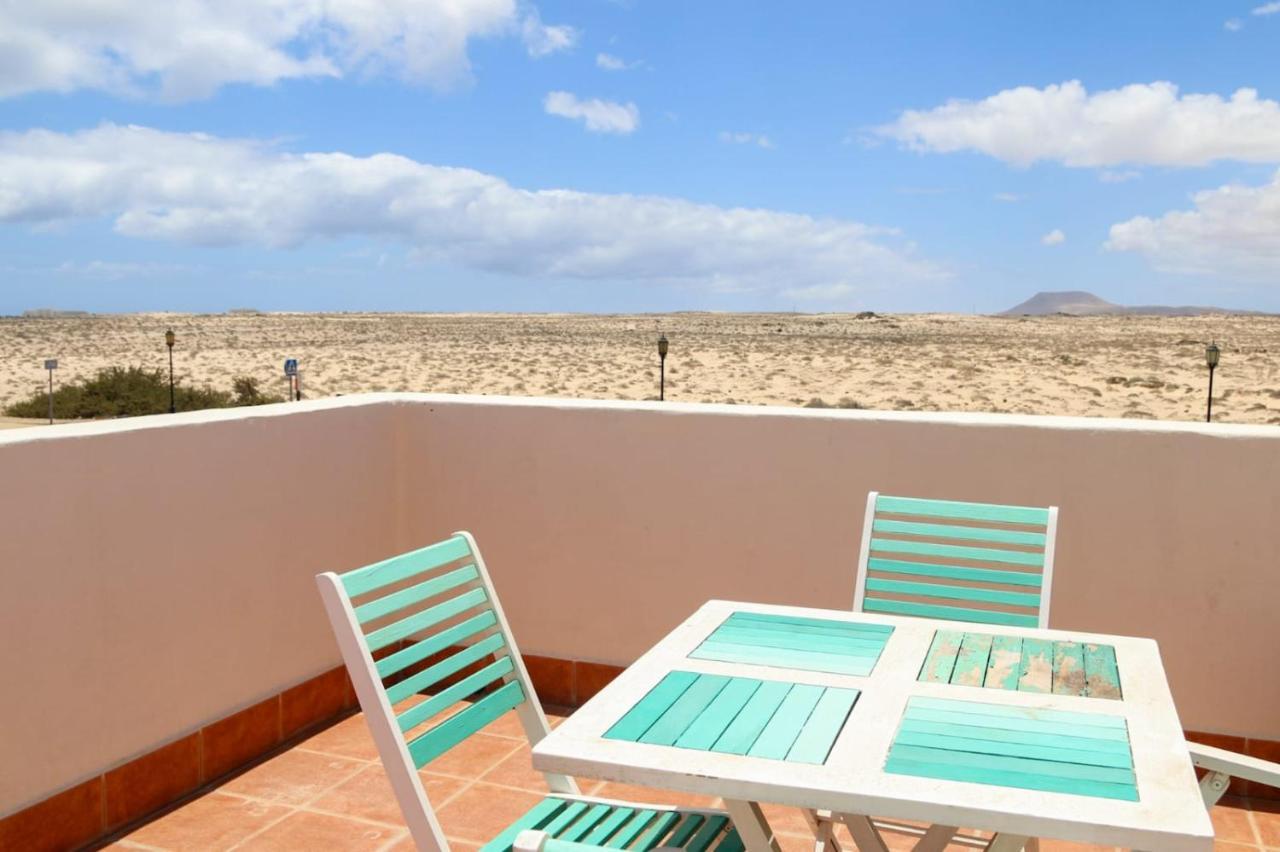 Villa Con Piscina Cerca De Las Dunas De Коральео Экстерьер фото