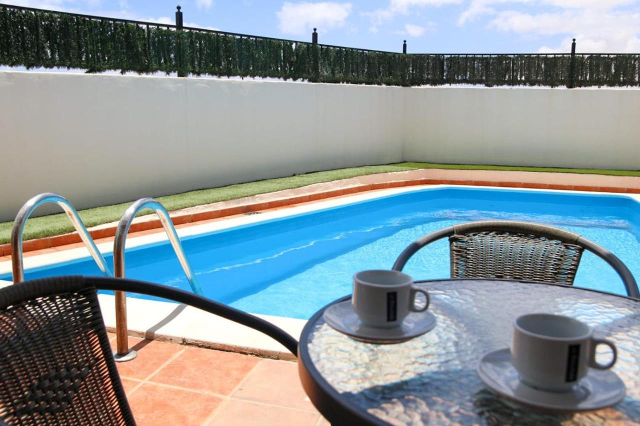 Villa Con Piscina Cerca De Las Dunas De Коральео Экстерьер фото