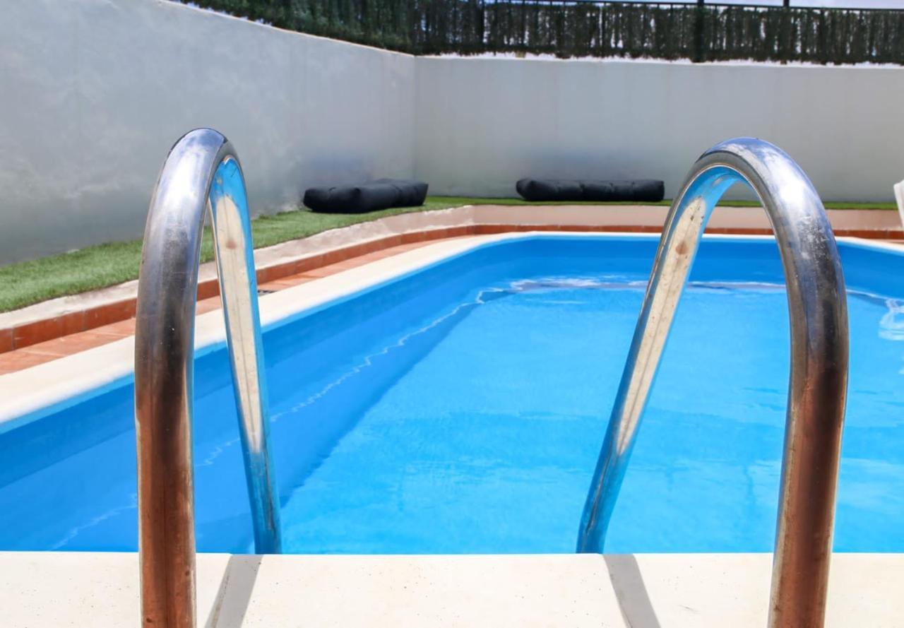 Villa Con Piscina Cerca De Las Dunas De Коральео Экстерьер фото